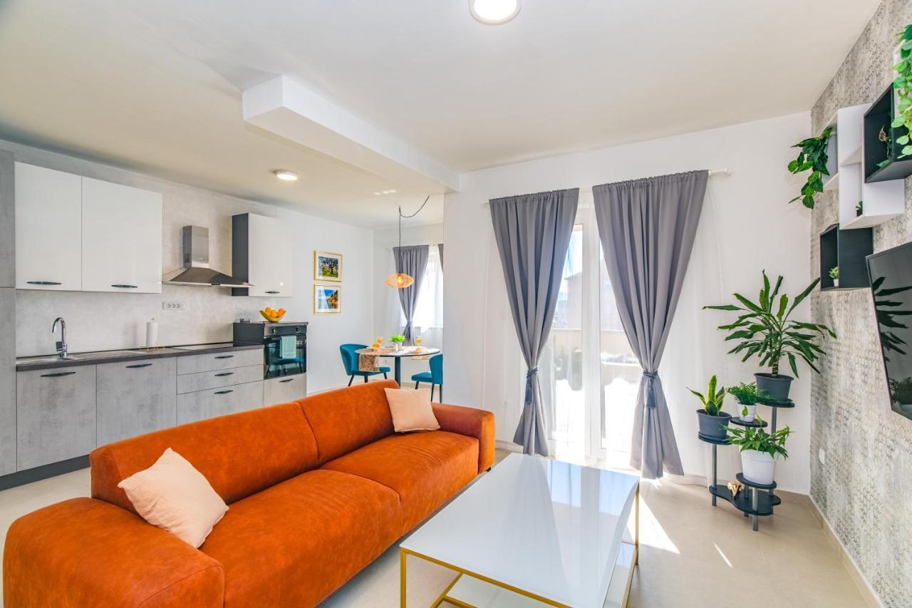 Mares 2 Apartment Krk Town