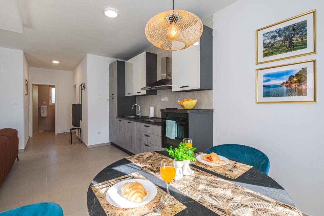 Apartment Mares 2 Krk Town